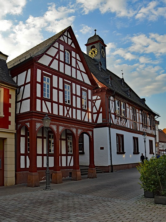 Erkunde die Top Sehenswürdigkeiten in Groß-Gerau – Ein Reiseführer