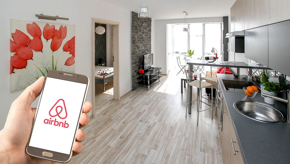 Airbnb greift an: Neue Dienstleistungen für jeden Tag in 260 Städten!