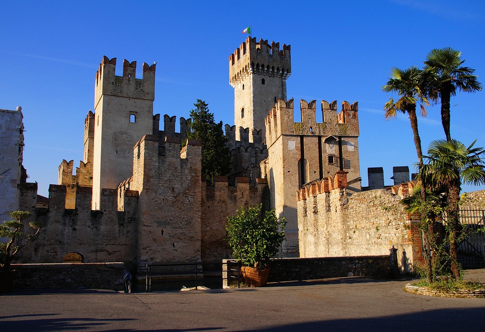 Sirmione am Gardasee: Chaos durch Massentourismus – Kommt die Eintrittsgebühr?