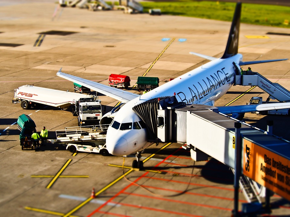 Verwechslungsgefahr am Flughafen: Urlauberin tauscht Koffer auf Mallorca!