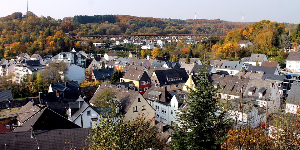 Westerwälder in Sorge: USA-Reisen wegen strengerer Kontrollen im Rückgang!
