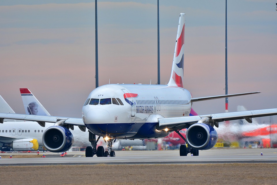 Zverevs Flug nach Paris: Blitz trifft Maschine – Notlandung in Hamburg!