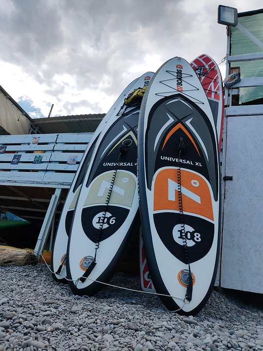 Die besten SUP-Boards 2025: Fit und entspannt auf dem Wasser!