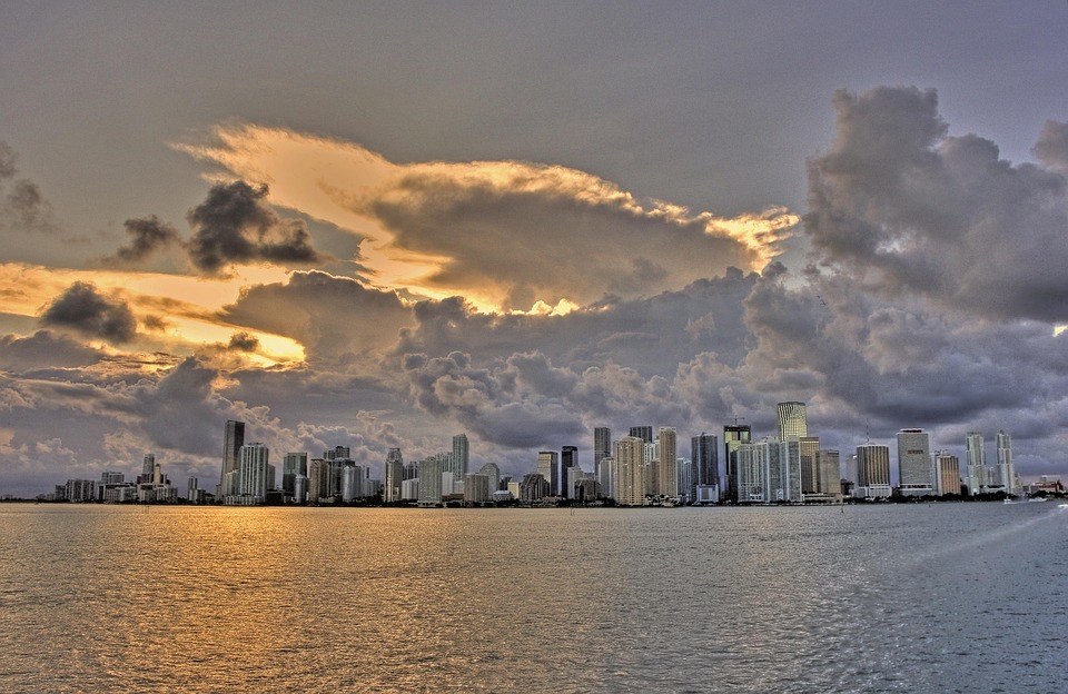 Miami boomt: Neuer Glanz für Hotels und Rekordzahlen im Kreuzfahrtport!