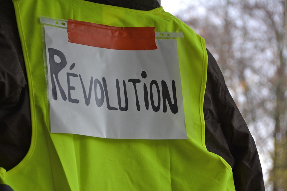 Revolution im Nachtverkehr: Berliner Startup bringt Hotelzimmer ins Reisen!