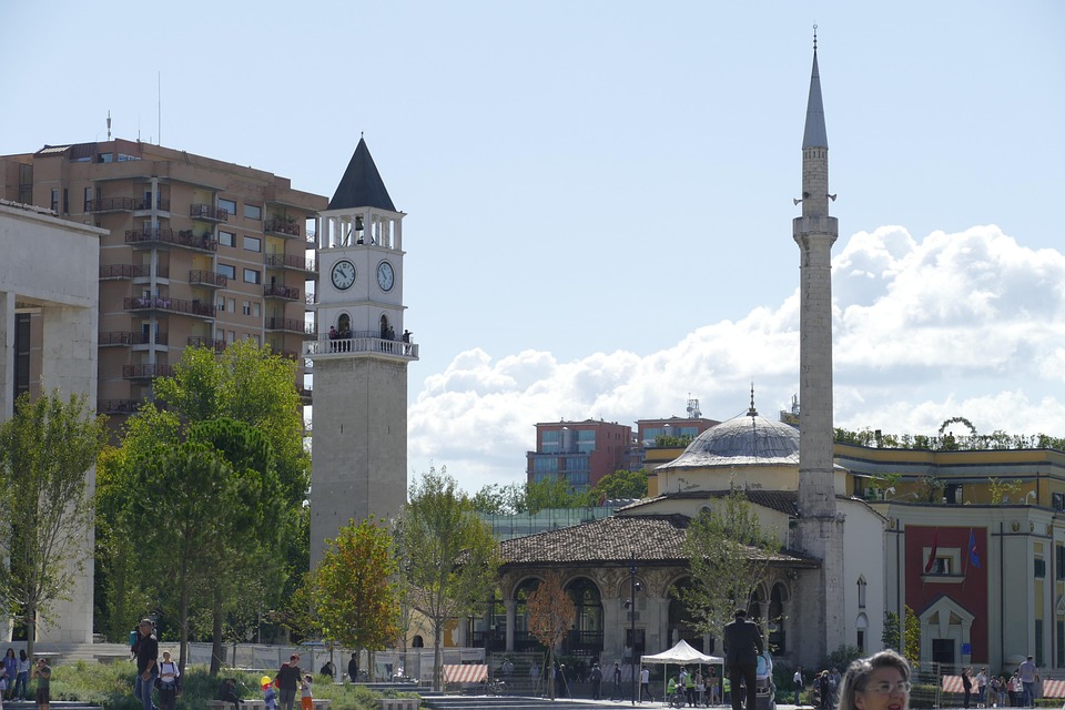 Albanien leidet: Hohe Preise und wenig Touristen aus dem Kosovo!