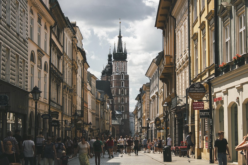 Polen entdecken: Traditionen, Überraschungen und kulinarische Köstlichkeiten!