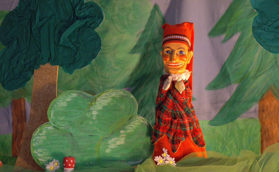 Kasper und die Wunderblume: Kreatives Abenteuer für Kinder im Museum!